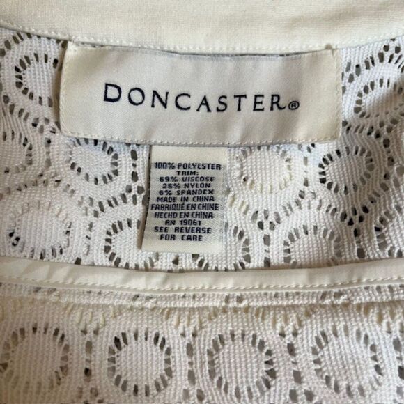 Doncaster White Sheer Lacy Crochet Look Zip Up Jacket Size 10 - Picture 7 of 11
